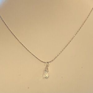 NEW Swarovski teardrop crystal necklace